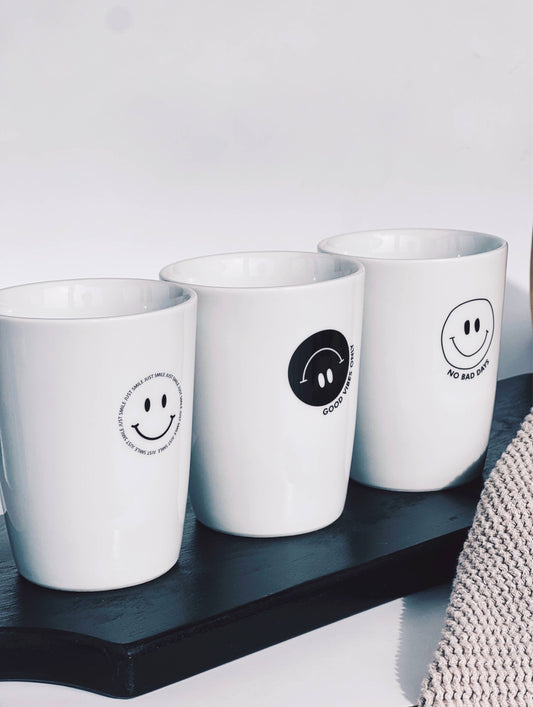 Becher Tasse Smiley - Good Vibes Only